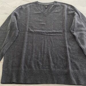 Merino V-neck Sweater